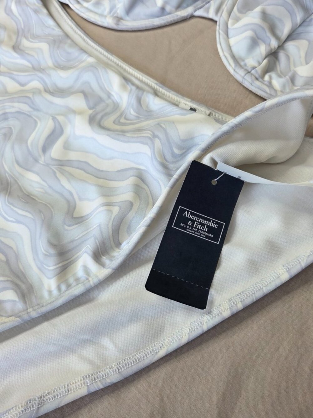 Abercrombie & Fitch NWT Bikini Set Wave Print Underwire Top + Moderate Bottom XL - Picture 3 of 15